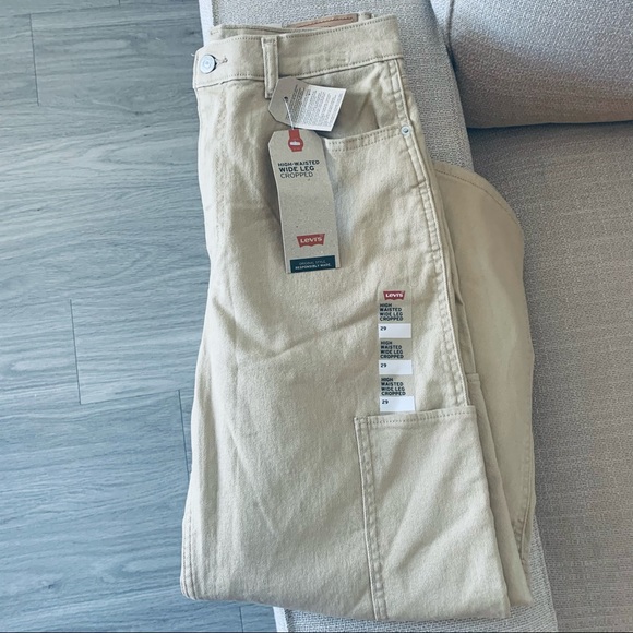 NWT Levi High-Waisted Wide Leg Crop - Picture 3 of 3